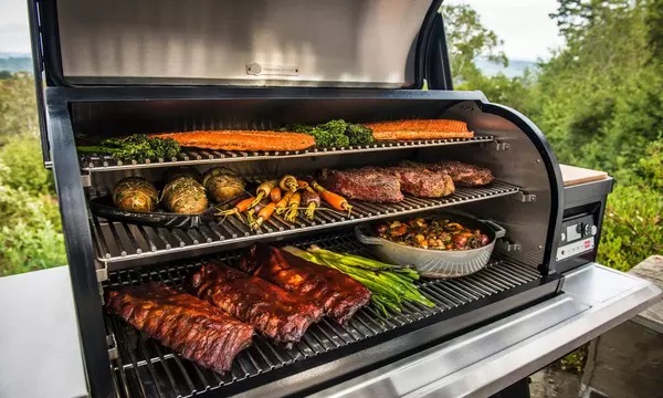 Traeger pellet grill