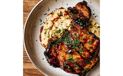 Χοιρινές Μπριζόλες στο BBQ Χοιρινές Μπριζόλες στο BBQ