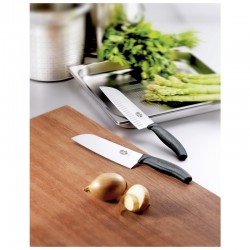 Μαχαίρι Santoku 17 Εκ. με Αυλακώσεις - Λαβή Swiss Classic Victorinox Μαχαίρι Santoku 17 Εκ. με Αυλακώσεις - Λαβή Swiss Classic Victorinox