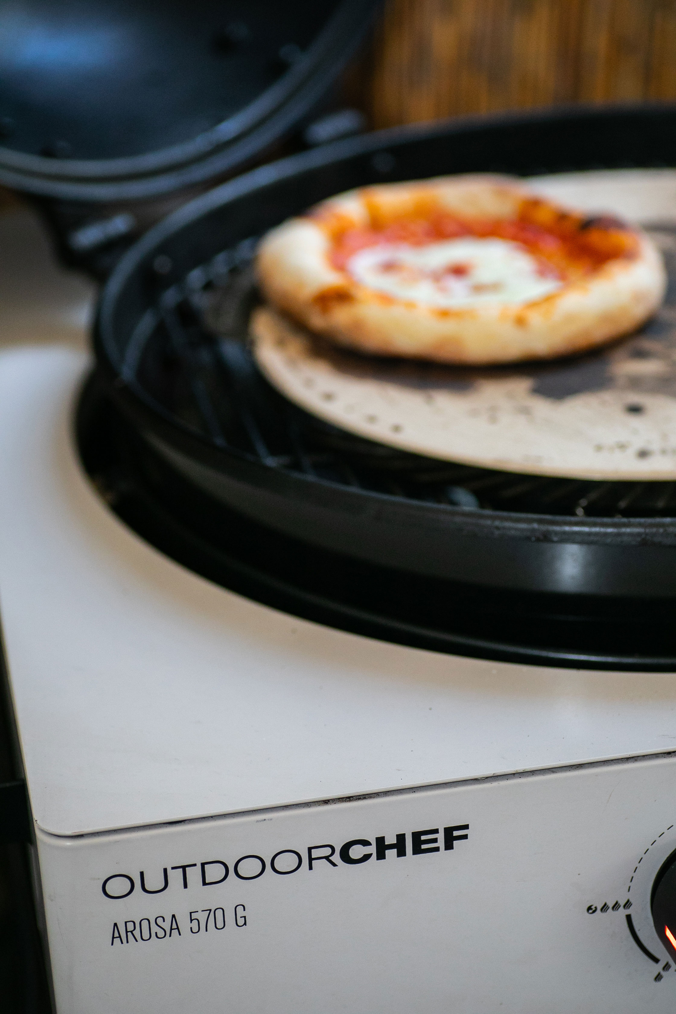 pizza recipe on gas barbecue 